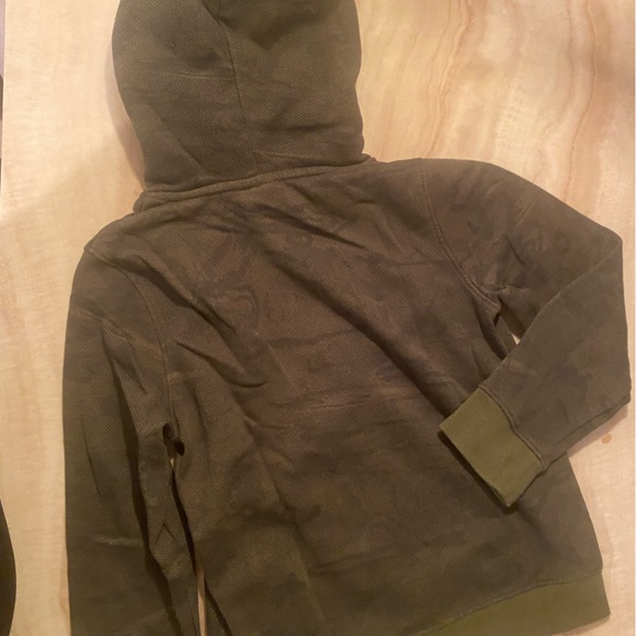 NWOT Under Armour hoodie - Picture 4 of 4